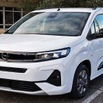 Opel Combo Electric متاحة مع تحويل Bott: الحل الأمثل للشركات والمستخدمين في 2025