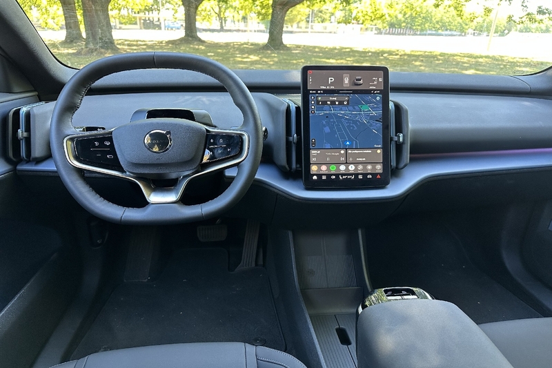 تصميم المقصورة الداخلية في السيارة الكهربائية فولفو EX30