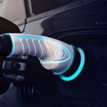 السيارات الكهربائية الأكثر أمانًا لعام 2025: حماية ذكية وتقنيات متطورة