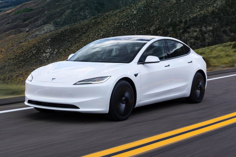 أفضل 5 سيارات كهربائية Tesla Model 3