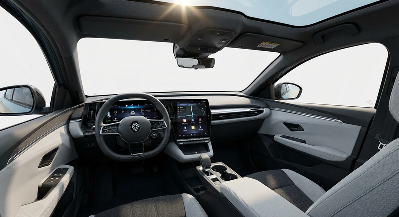 التصميم الداخلي والمساحة في Scenic E-Tech Electric