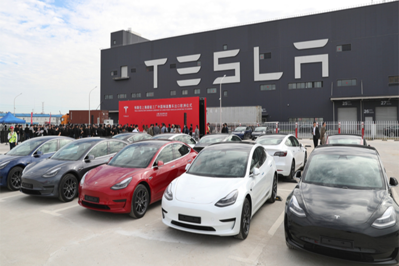 تيسلا في أوروبا: عام كشف حدود النمو السريع