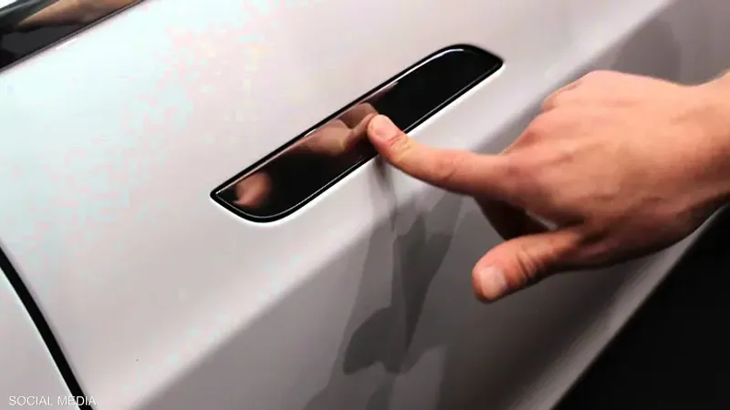 مقابض الأبواب المخفية: من فكرة أنيقة إلى سؤال سلامة