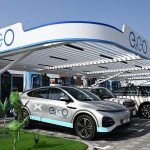 أكبر مراكز شحن السيارات الكهربائية في أبوظبي: خطوة أساسية لنجاح التنقل الكهربائي