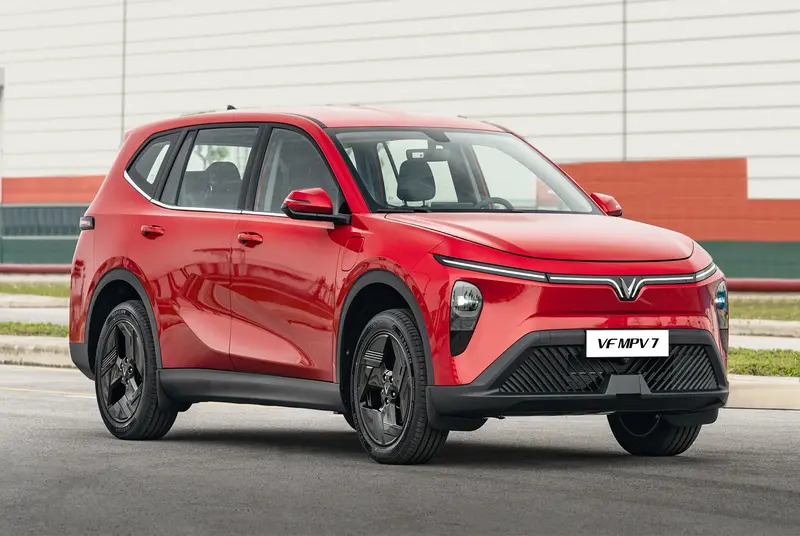 VF MPV7 سيارة كهربائية عائلية