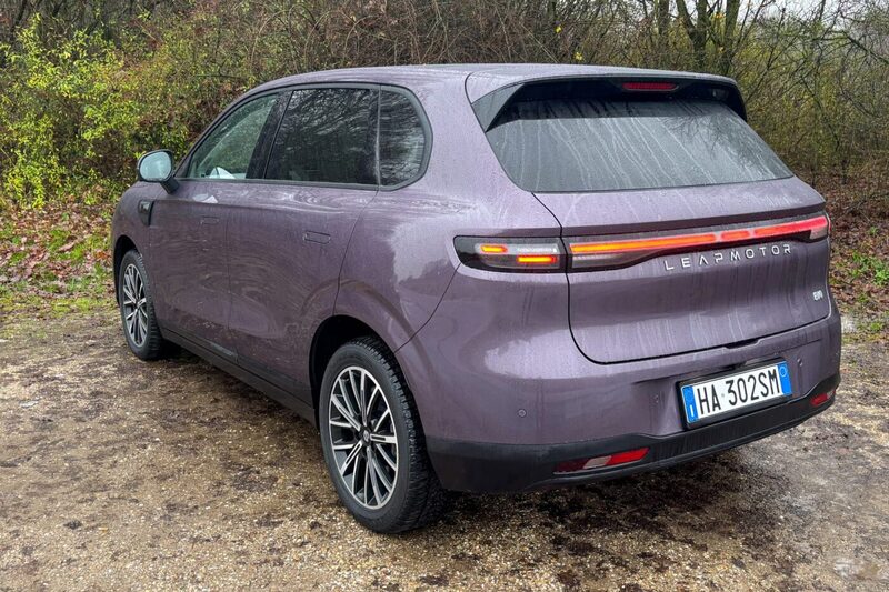 تصميم Leapmotor B10