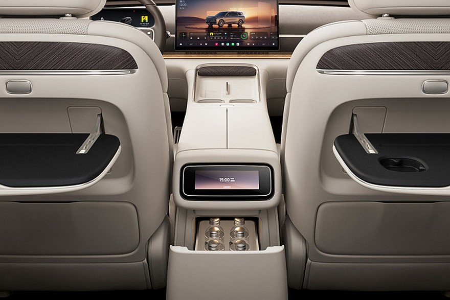 سيارة Leapmotor D19 الكهربائية من الداخل