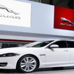 جاكوار تنفي خططها لإطلاق سيارات كهربائية بمدى ممتد