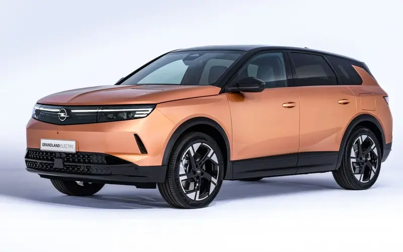 تصميم خارجي عملي في Opel Grandland قبل أن يكون استعراضيًا