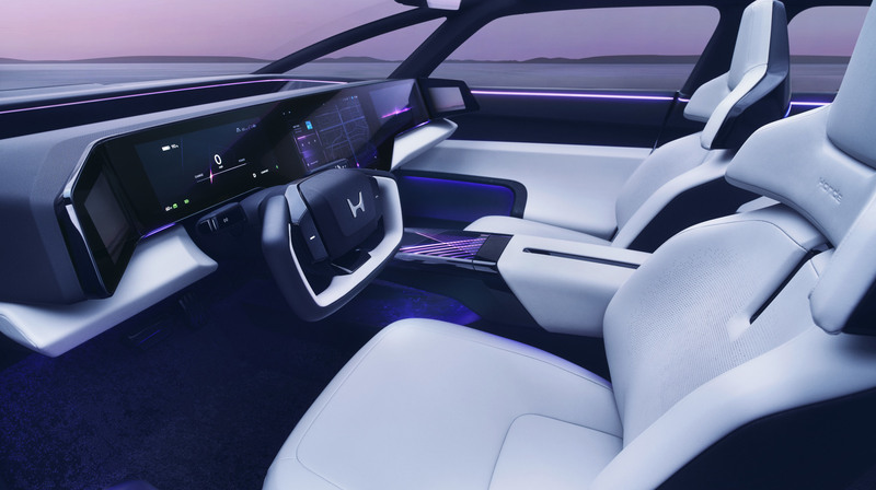 تجربة القيادة والمقصورة الداخلية في Acura RSX الكهربائية