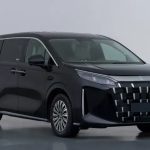 BYD تطلق Linghui M9: مركبة هجينة واسعة ومريحة للركاب