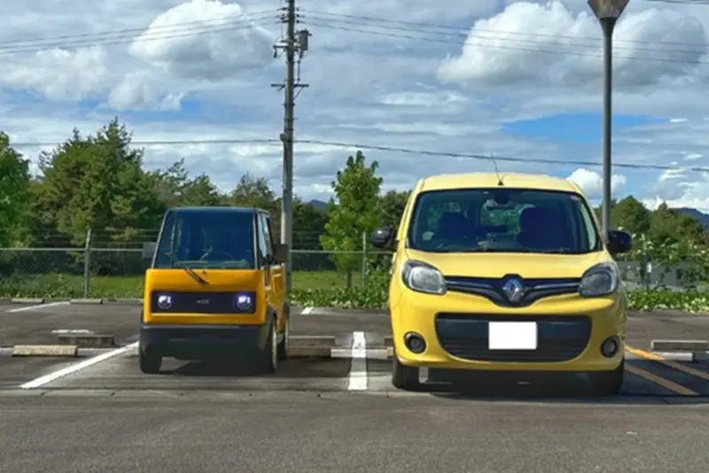 المنافسة: Mibot مقابل سيارات صغيرة أخرى