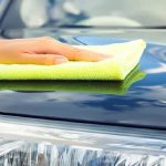 غسيل السيارات الكهربائية المتنقل: هل يضر البطارية والحساسات؟