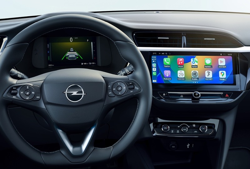 التصميم الداخلي وتجربة القيادة في أوبل كورسا GSE الكهربائية