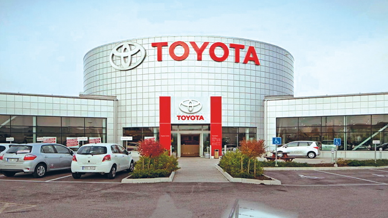 تويوتا تكشف عن 4 سيارات كهربائية جديدة: لماذا قررت العودة بقوة إلى سباق السيارات الكهربائية؟