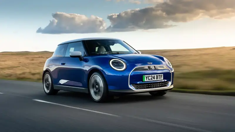 التصميم الخارجي لMINI Cooper الكهربائية
