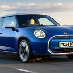 MINI Cooper الكهربائية: تصميم أيقوني وتجربة قيادة كهربائية متقدمة