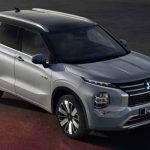 ميتسوبيشي تكشف عن Outlander PHEV: مدى كهربائي أطول وأداء أقوى