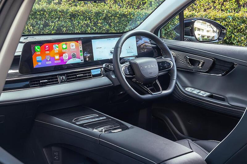 داخلية سيارة Chery E5