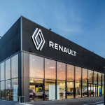 رينو توسع إنتاج السيارات الكهربائية في إسبانيا: Scenic وRafale من 2028