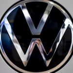 استدعاء فولكس فاجن لـ100,000 سيارة كهربائية: كل ما يجب معرفته