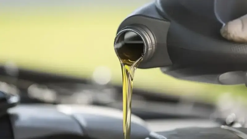 السيارة الكهربائية تحتاج زيت