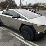 سيارة تسلا Cybertruck: الشاحنة الكهربائية التي غيّرت مفهوم التصميم والأداء